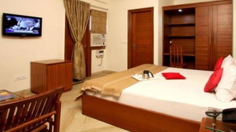 Indira International Inn New Delhi Bagian luar foto